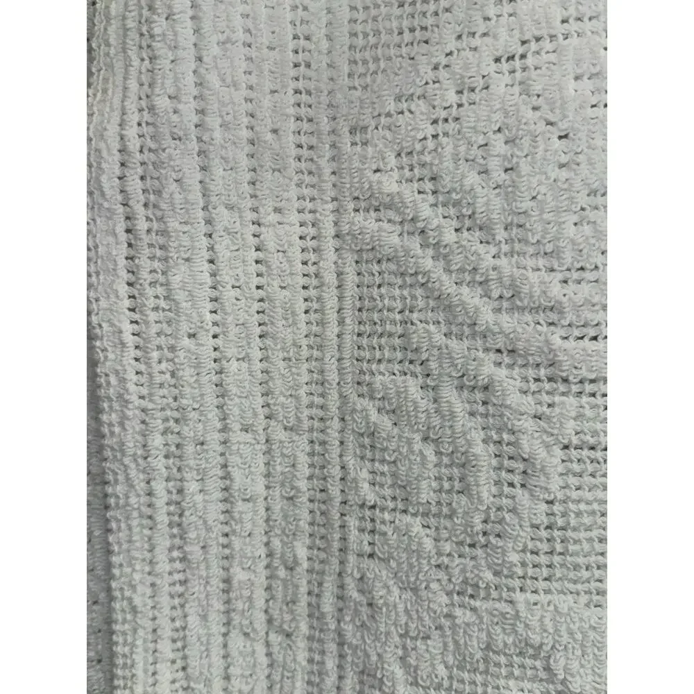 PEACOCK ALLEY White Matelasse Coverlet Bedspread Flower Floral 108”x88”